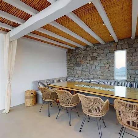 Villa 8bd Sunset Estate W Private Infinity Pool By Live&travel