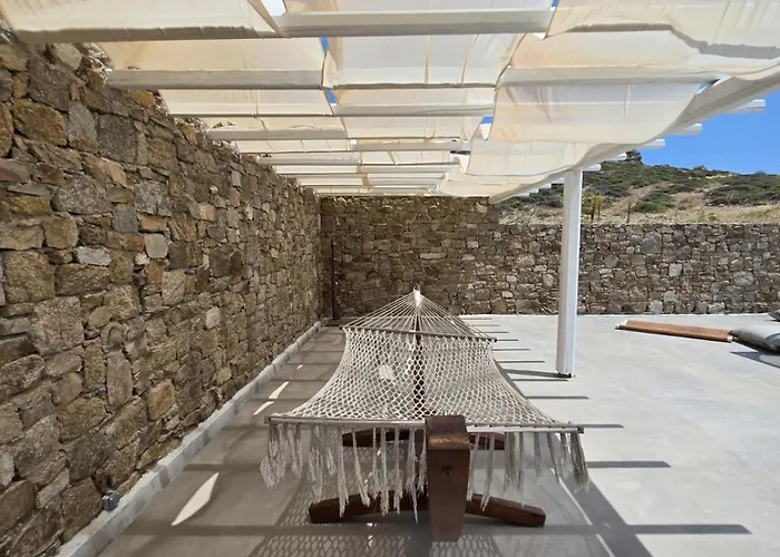 8bd Sunset Estate W Private Infinity Pool By Live&travel Villa