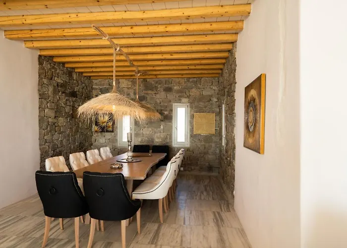 8bd Sunset Estate W Private Infinity Pool By Live&travel Villa