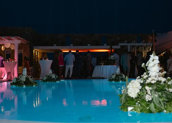 8bd Sunset Estate W Private Infinity Pool By Live&travel Villa