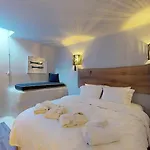 8bd Sunset Estate W Private Infinity Pool By Live&travel * Fanári